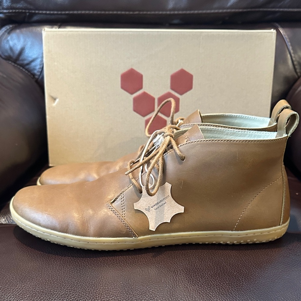 Vivo Gobi 4 tan leather barefoot boots EU46